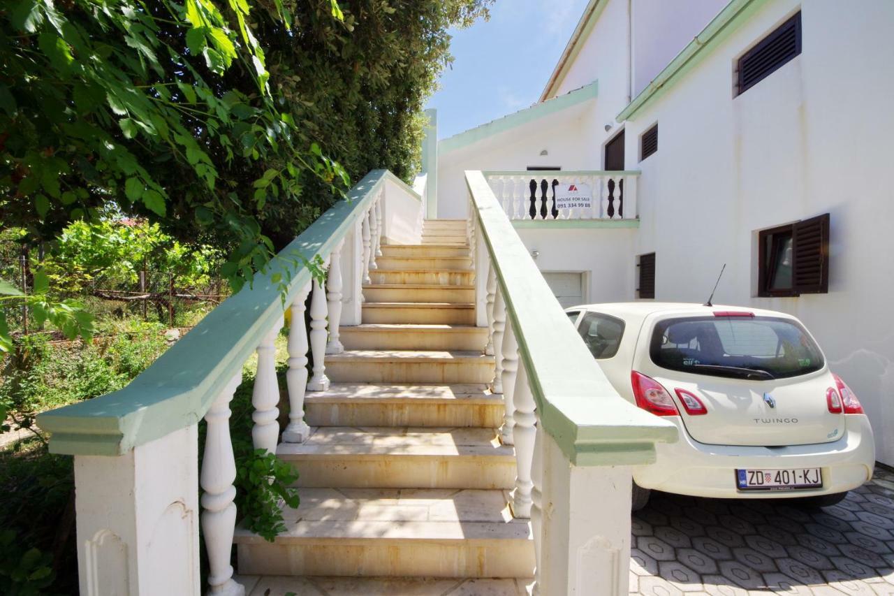 Apartments Eduard Vrsi Exterior foto